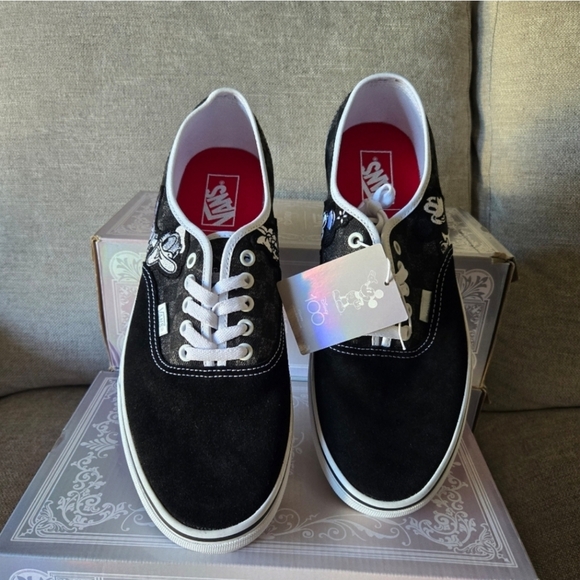 Vans Disney 100th Anniversary Authentic Men 11.5 OG Family Mickey Donald 042025 - Picture 9 of 12